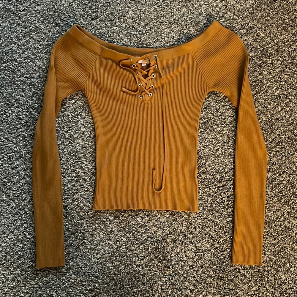 Fitted lace up burnt orange off the shoulder top